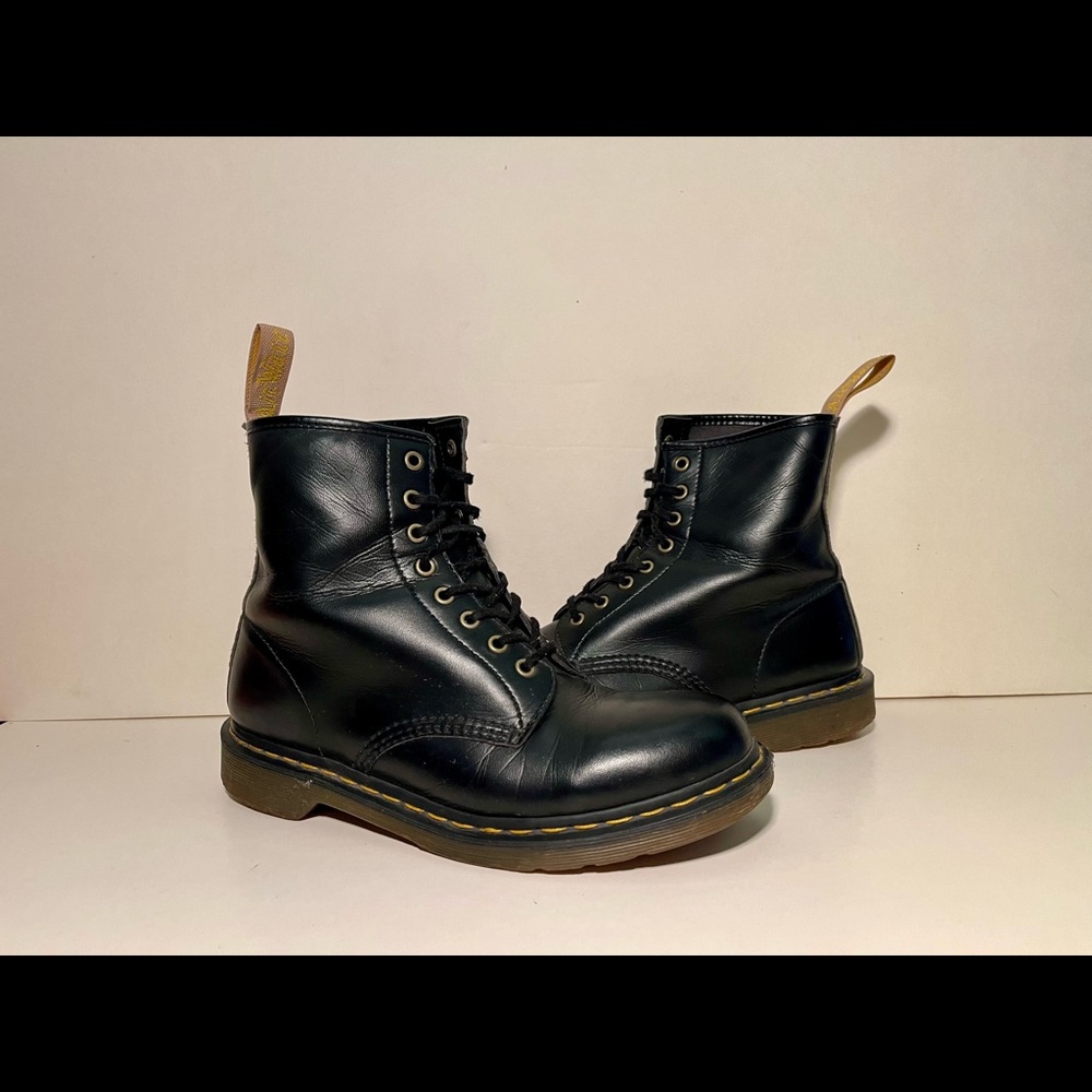 Doc Marten’s vegan boot. Men’s size 10
